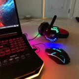 Игровой ноутбук — cellular telephone, joystick (photo 3)