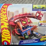 Трек Hot Wheels Scorpion Flexible новый — comic book (photo 1)