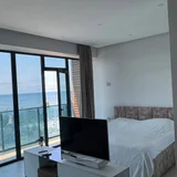 Бытовая техника и интерьер — sliding door, window shade (photo 3)