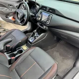 Nissan Versa 2020 — convertible, seat belt (photo 4)