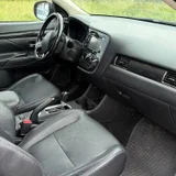 Mitsubishi Outlander SEL 2016 — convertible, beach wagon, minivan (photo 4)