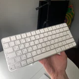 Клавиатура Apple Magic Keyboard A2450 — computer keyboard, space bar (photo 2)