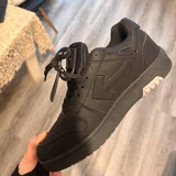 Кроссовки Nike SB Dunk Low бело-черные — holster, sandal, assault rifle (photo 7)