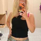 Голубое платье — miniskirt, hair spray (photo 4)