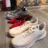 Обувь серая (размер 42) и женская (размер 38) — running shoe, shoe shop (photo 1)