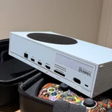 Игровая консоль XBOX Series S с 2 джойстиками — CD player, modem, projector (photo 3)