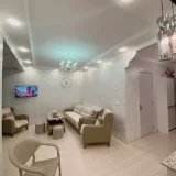 Квартира 50 кв.м, 1 спальня — washbasin, restaurant, projector (photo 4)