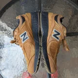 Кроссовки New Balance 2002 — running shoe, cowboy boot, sandal (photo 3)