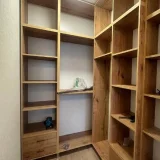 Квартира 1+1, 60 кв.м — bookcase (photo 4)