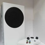Xbox Series S с джойстиком — loudspeaker (photo 3)