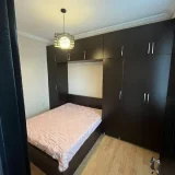 Квартира 1+1 — four-poster, wardrobe (photo 3)