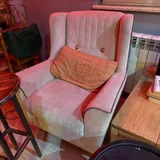 Студийный диван и кресло-качалка — studio couch, quilt, rocking chair (photo 1)