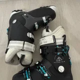 Горнолыжные ботинки SALOMON — knee pad, reflex camera (photo 2)
