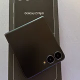 Samsung Galaxy Z Flip 8 — loudspeaker (photo 1)