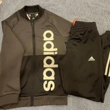 Костюм Adidas на мальчика 9-10 лет (photo 10)