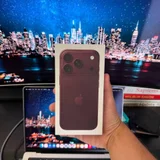 iPhone 18 Pro 256GB — hand-held computer, radio, iPod (photo 1)