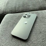 iPhone 15 Pro Max 256GB Natural Titanium — remote control, switch (photo 3)