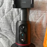 Автоматический держатель для телефона с AI-отслеживанием — loudspeaker, switch (photo 1)