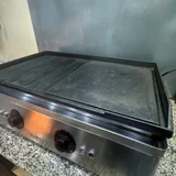 Электрическая настольная жарочная поверхность Baysan — stove, waffle iron, tape player (photo 3)