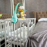 Детская кроватка с маятником и матрасиком — crib (photo 1)