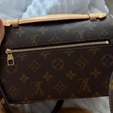 Сумка Louis Vuitton Pochette Métis East-West Monogram — purse, mailbag, wallet (photo 3)