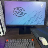 Монитор Samsung 24" S24D300GAI — laptop, mouse, desktop computer (photo 1)