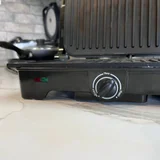 Электрогриль Kitfort KT-1645 — projector, Polaroid camera (photo 5)