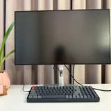 Монитор Dell UltraSharp 27 USB-C Hub Monitor — desktop computer, monitor, screen (photo 1)