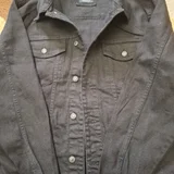 Мужская джинсовая куртка Zara — jean, cardigan, trench coat (photo 1)
