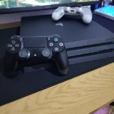 Sony PlayStation 4 Pro 1TB — joystick (photo 1)