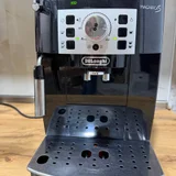 Кофемашина DeLonghi Magnifica S со средством для очистки — espresso maker (photo 1)