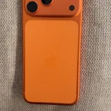Apple iPhone 17 Pro Max — cellular telephone, loudspeaker (photo 1)