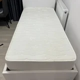 Односпальная деревянная кровать с матрасом Serta — studio couch (photo 1)