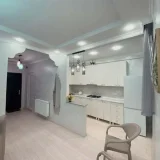 Квартира 50 кв.м, 1 спальня — photocopier, desk, home theater (photo 2)
