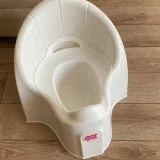 Различные вещи (полочки, коврик для йоги, кардиган, кеды Puma и др.) — toilet seat (photo 2)