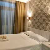 Квартира 1+1 с отдельной спальней в Чакви — shower curtain, window shade, studio couch (photo 1)
