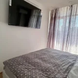 1+1 квартира на Шартава 27 — quilt, studio couch, four-poster (photo 5)