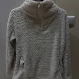 Плойка для кудрей — sweatshirt, fur coat (photo 4)