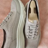 Кроссовки Adidas — running shoe, Loafer, sandal (photo 3)