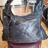 Сумки и кошельки GUESS — mailbag (photo 5)