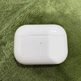 Airpods Pro 1gen (кейс и правый наушник) — bathtub, switch, soap dispenser (photo 1)