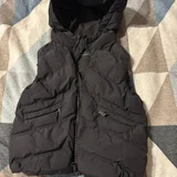 Детская жилетка Zara — bulletproof vest, sleeping bag, trench coat (photo 1)