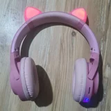 Беспроводные наушники с кошачьими ушками и LED-подсветкой — gasmask, vacuum (photo 2)
