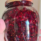 Домашнее варенье из малины — perfume, safety pin, vase (photo 1)