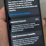 iPhone SE 2020 64GB Black — hand-held computer, web site, menu (photo 2)