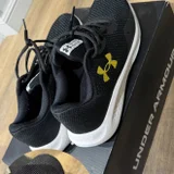 Кроссовки Under Armour EU 42 — running shoe, sandal (photo 1)