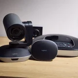 Система видеоконференцсвязи Logitech Group — lens cap, reflex camera, loudspeaker (photo 2)