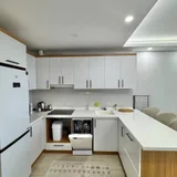Квартира 1+1, 50 кв.м, ул. Шартава, 32 — microwave, desk (photo 1)