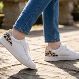 Кроссовки Primadonna белые с золотистыми вставками — clog, Loafer, cowboy boot (photo 1)