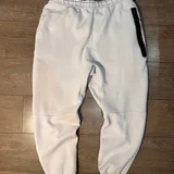 Спортивные штаны Nike Tech Fleece — lab coat, swimming trunks, jean (photo 4)